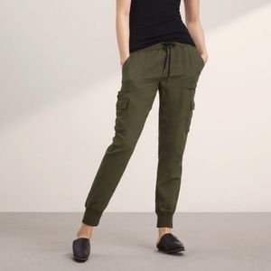 ✨SOLD✨Aritzia Community Pant Army Green Joggers Size Small